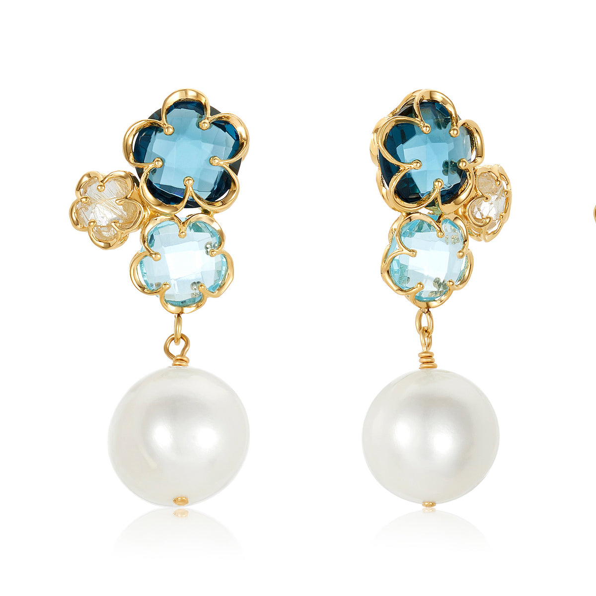 Daisy triple pearl earrings